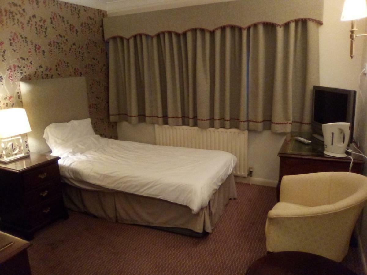 Charmwood Hotel - Cherry Park Hall Уърксоп Екстериор снимка